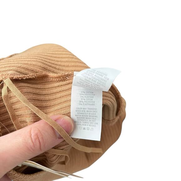 Aerie Womens Medium Crop Top Ribbed One Shoulder Tan NWT Blouse Tee Basic Casual - Picture 3 of 7